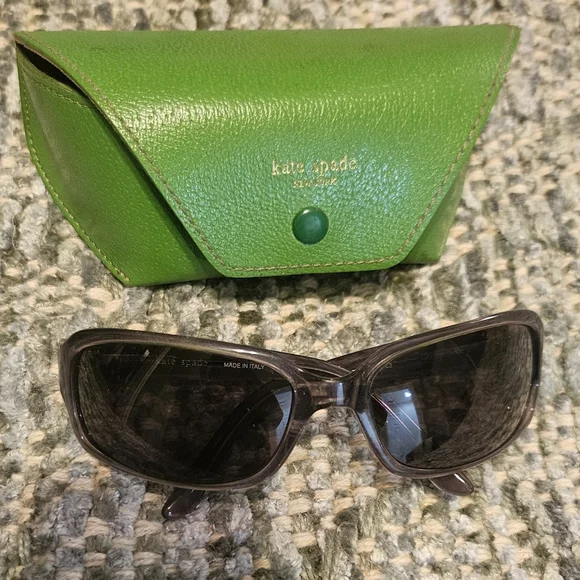 Kate Spade Black Sunglasses with Green Leather Case Kate Spade New York Sunglasses Eyeglasses Case Green Faux  main image 4